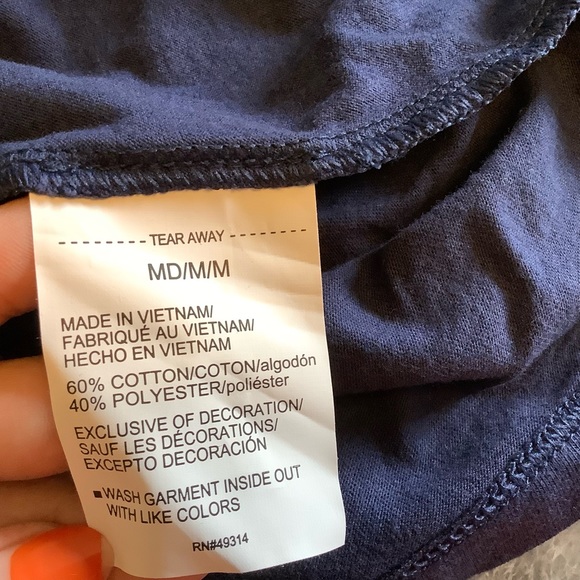 Under Armour Notre Dame shirt size medium NWT - Picture 7 of 9